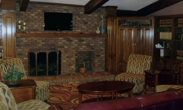 Quality Inn & Suites Searcy I-57