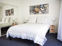 Oceans Resort Whitianga - Beach