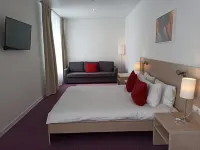 Loft Hotel