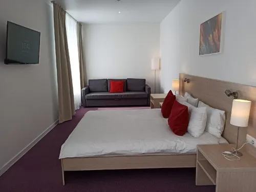 Loft Hotel