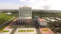 Muong Thanh Luxury Ca Mau Hotel - piscina
