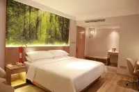 Vienna 3 Best Hotel (Xinyi Railway Station)