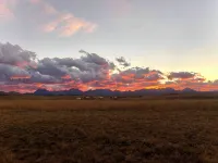 Glacier National Park 360° views of Plains and GNP - 3-Star