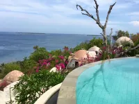 Mentigi Bay Dome Villas Hotels in Malaka