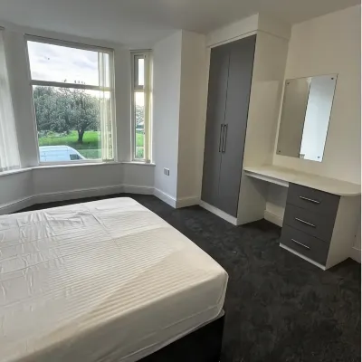 OYO Cheetham Hill Guest House Hotel berhampiran Taman Heaton