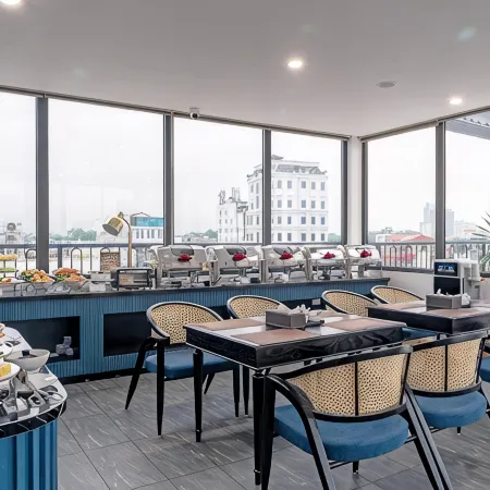 A25 PREMIUM HOTEL - 36 GIANG VAN MINH Отели рядом с достопримечательностью «Британский Совет»