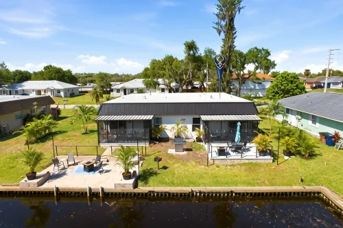 Caloosahatchee Hideaway II, Waterfront Stay Kayaks, Bikes, Guest Favorite