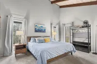 'Enchanted Pines' Mountain Escape!