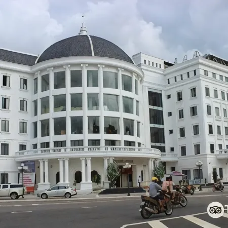 Grand Hotel