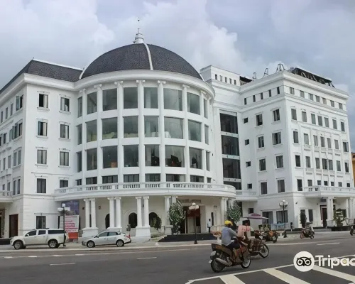 Grand Hotel Hotels in Hoa Binh