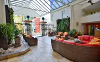 The Atrium Beach Resort and Spa, Ascend Hotel Collection - Wifi
