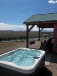 Elegant and peaceful cabin on the Clark's Fork of the Yellowstone river!