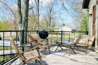 Charming lake front 3-bedroom cottage in Coldwater, Michigan - 3-Star