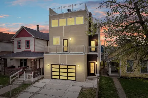 Luxury 6BR/6BA Indy Home w/ Rooftop Views of Lucas Oil, Arcade, Office & Hot Tub - Bungalows