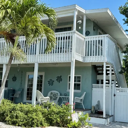 Shabby Chic - Cozy Florida Getaway with a stylish vintage vibe