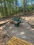 Charming 2-bedroom cabin in enchanting Hocking Hills with WiFi, AC