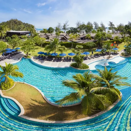 Holiday Ao Nang Beach Resort, Krabi