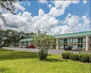 Travelers Inn Douglas By OYO US-441
