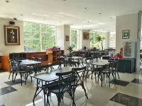 Skyland City Hotel Jatinangor Hotels in Sumedang Regency