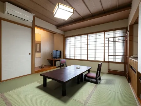Echigo-Yuzawa Onsen Otowaya Ryokan