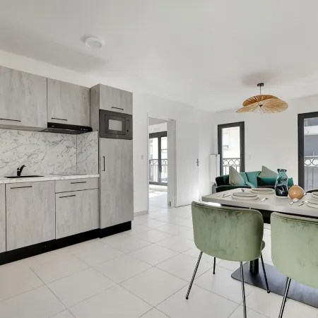 Elegant Appt - 2BDR/6P - Near Paris & La Défense