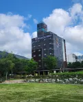 Baekje Hotel - parking