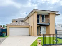 Spacious 4B House in PointCook