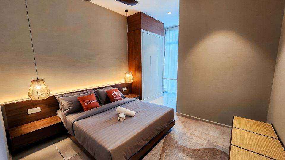 Railway Stylish Homestay (3Br3B) 6Pax by Cowidea