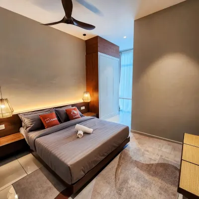 Railway Stylish Homestay (3Br3B) 6Pax by Cowidea Hotels near Johor Bahru Senai International Airport