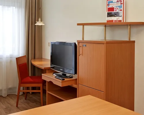 Sunday Hotel Wiesbaden Niedernhausen Zimmer Photos