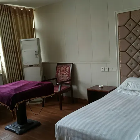 Ruichang Renhe Hotel