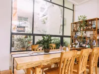 Tiantai Xiangtu Homestay (Guoqing Temple Scenic Area Branch)