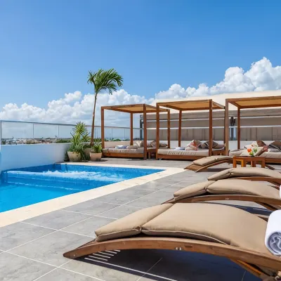 Soho Playa Hotel 市中心附近的飯店