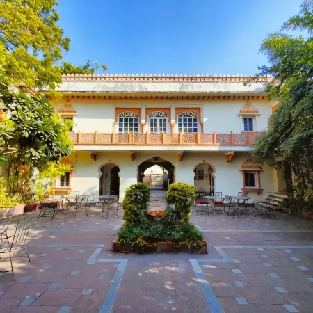 Palkiya Haveli - Heritage Hotel