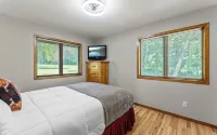 Cozy 3-bedroom cabin on beautiful Sand Lake in lovely Cumberland, WI.