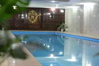 Plaza Hotel Bishkek - Pool