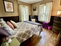 Cozy Arts & Crafts Home in the Heart of Lubec! Walk to all local amenities. Hotels in Lubec