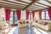 CAUTERETS - Chalet L'Escapade, fine amenities, sleeps 2 to 15 - Wifi
