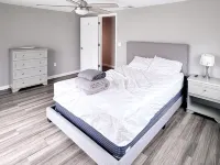 Lakefront  3-bedroom Duplex  on Lake Winnisquam, docks, Beach, WiFi, AC.B2A - 비치