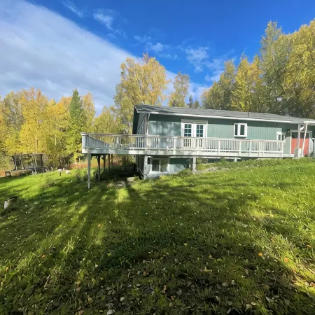 Enchanting whole home on Nancy lake with WiFi in Willow Alaska!