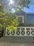 Historic Cedar Mansion Bungalows Barn - 1 Block from Sonoma Square