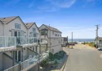 Oceanview Modern - Fireplace - Balcony - 3 Bedroom - 4-Star