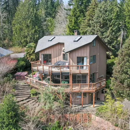 Hood Canal Retreat w/ Hot Tub, Game Room & Stunning Views