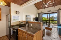 Beautiful, Family Friendly 2 Br 2Ba Across Street From Beach.