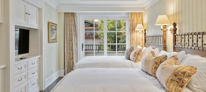 Cozy retreat at One Willow Bridge Road in Vail Village Hotels in Vail