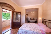 Villa with pool, 4 rooms en suite, WiFi A/C, walking distance from San Gimignano - balcony