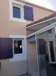 3-bedroom house with veranda, air-conditioning and attractive features. - Homestays