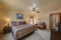 SG1 Stunning Views + Private Hot Tub - Charming Moab Retreat - Near Arches Park - جاكوزي