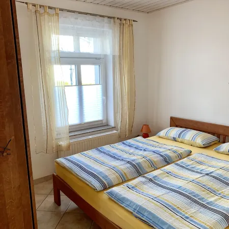 Villa Rosengarten - Holiday apartment "Terra" in the old town of Sassnitz
