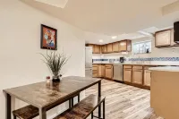 Sloans Lake Getaway Near Broncos & Downtown Denver - Boutique